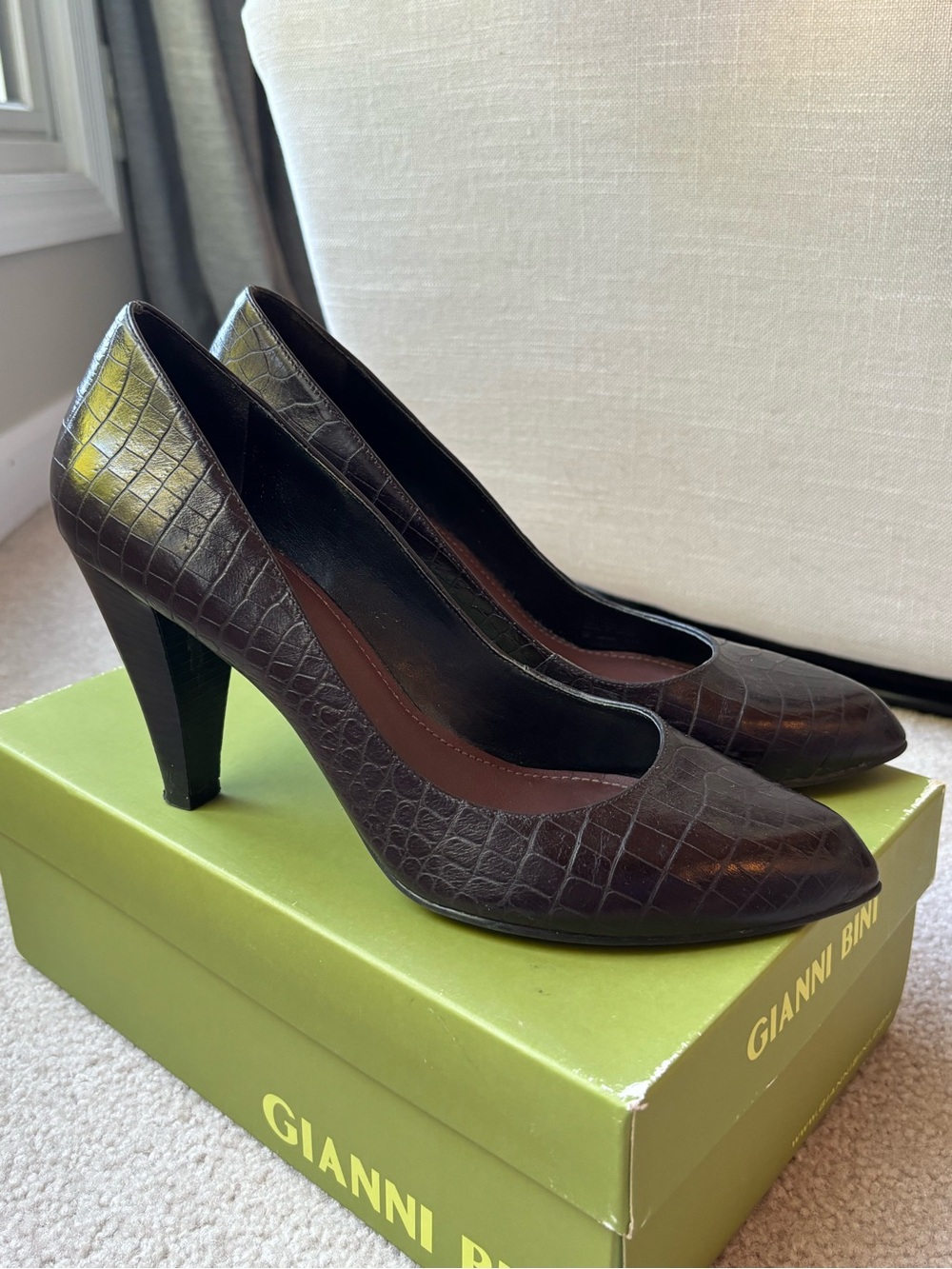 Gianni Bini Black Croc-Embossed Pointed Toe Pumps
